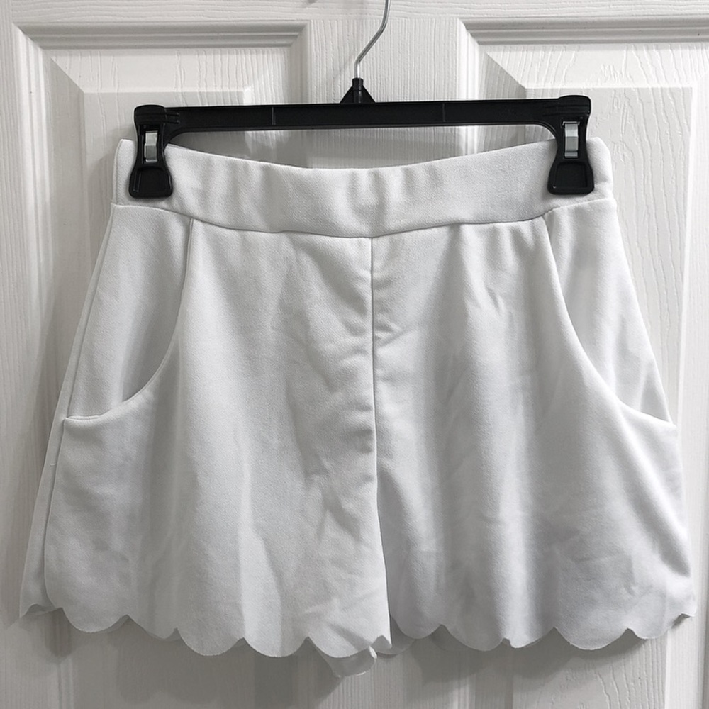 MISSGUIDED White Shorts